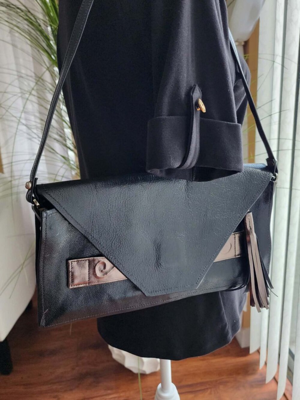 Turtle Ridge Black Leather Metallic Envelope Shoulder Bag Handmade USA